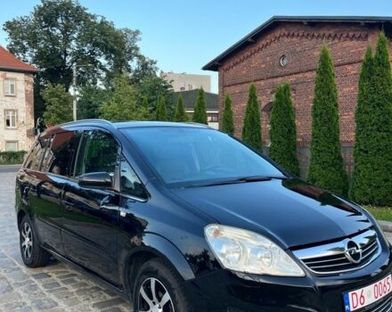 Черный Опель Зафира, объемом двигателя 1.8 л и пробегом 228 тыс. км за 7300 $, фото 3 на Automoto.ua