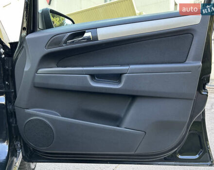 Черный Опель Зафира, объемом двигателя 1.8 л и пробегом 205 тыс. км за 6250 $, фото 23 на Automoto.ua