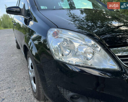 Черный Опель Зафира, объемом двигателя 1.6 л и пробегом 227 тыс. км за 6300 $, фото 8 на Automoto.ua