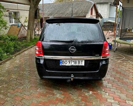 Черный Опель Зафира, объемом двигателя 1.7 л и пробегом 313 тыс. км за 6300 $, фото 2 на Automoto.ua