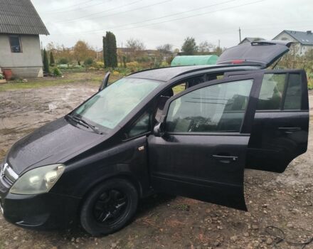 Чорний Опель Зафіра, об'ємом двигуна 1.9 л та пробігом 336 тис. км за 5500 $, фото 11 на Automoto.ua