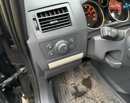 Чорний Опель Зафіра, об'ємом двигуна 1.8 л та пробігом 193 тис. км за 6300 $, фото 20 на Automoto.ua