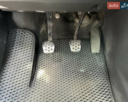 Черный Опель Зафира, объемом двигателя 1.69 л и пробегом 184 тыс. км за 4800 $, фото 5 на Automoto.ua