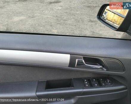 Черный Опель Зафира, объемом двигателя 1.69 л и пробегом 263 тыс. км за 6000 $, фото 10 на Automoto.ua