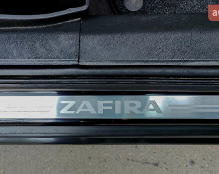 Черный Опель Зафира, объемом двигателя 2.2 л и пробегом 230 тыс. км за 6100 $, фото 25 на Automoto.ua
