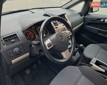 Черный Опель Зафира, объемом двигателя 1.8 л и пробегом 252 тыс. км за 5650 $, фото 59 на Automoto.ua