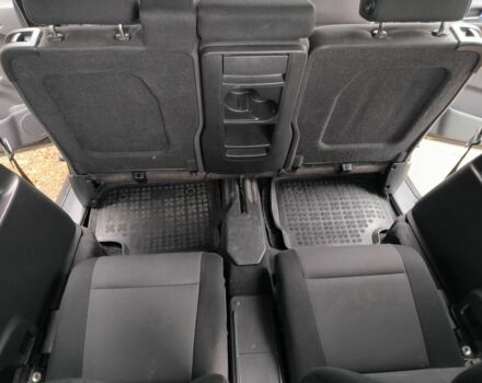 Чорний Опель Зафіра, об'ємом двигуна 1.9 л та пробігом 336 тис. км за 5500 $, фото 18 на Automoto.ua