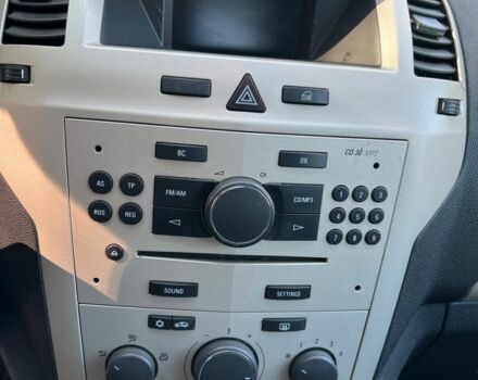 Черный Опель Зафира, объемом двигателя 1.6 л и пробегом 227 тыс. км за 6300 $, фото 12 на Automoto.ua