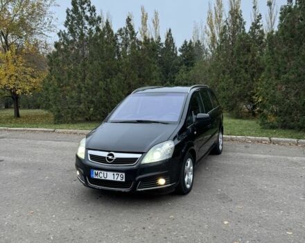 Черный Опель Зафира, объемом двигателя 1.9 л и пробегом 250 тыс. км за 3250 $, фото 1 на Automoto.ua