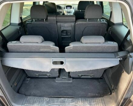 Черный Опель Зафира, объемом двигателя 1.6 л и пробегом 227 тыс. км за 6300 $, фото 16 на Automoto.ua