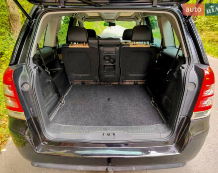 Черный Опель Зафира, объемом двигателя 2.2 л и пробегом 230 тыс. км за 6100 $, фото 15 на Automoto.ua