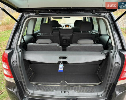 Чорний Опель Зафіра, об'ємом двигуна 1.8 л та пробігом 193 тис. км за 6300 $, фото 11 на Automoto.ua