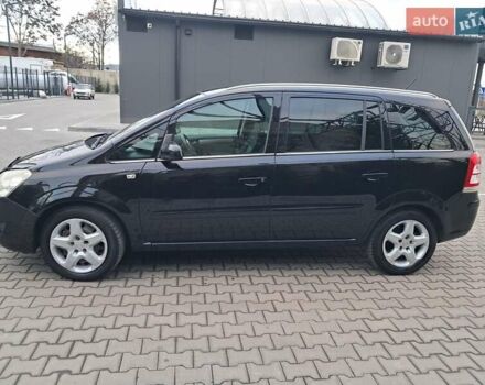 Черный Опель Зафира, объемом двигателя 1.8 л и пробегом 252 тыс. км за 5650 $, фото 6 на Automoto.ua