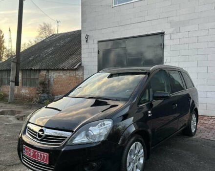 Опель Зафира 2008 в Хороле на Automoto.ua Черный Опель Зафира, объемом двигателя 1.8 л и пробегом 180 тыс. км за 6650 $, фото 1 на Automoto.ua