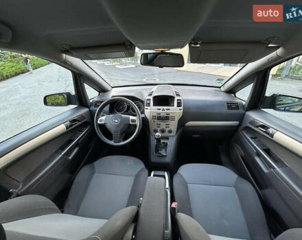 Черный Опель Зафира, объемом двигателя 1.8 л и пробегом 205 тыс. км за 6250 $, фото 26 на Automoto.ua