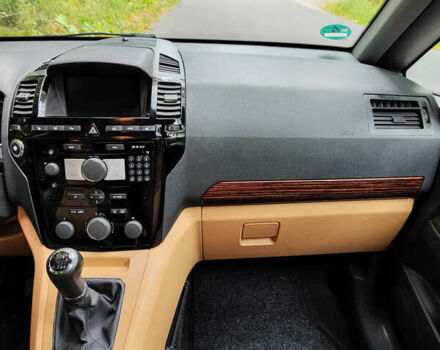 Черный Опель Зафира, объемом двигателя 2.2 л и пробегом 230 тыс. км за 6100 $, фото 12 на Automoto.ua