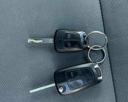 Черный Опель Зафира, объемом двигателя 1.8 л и пробегом 205 тыс. км за 6250 $, фото 48 на Automoto.ua