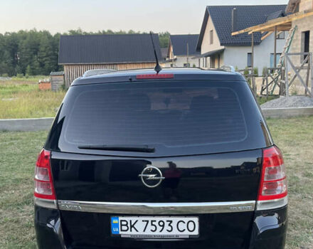 Черный Опель Зафира, объемом двигателя 1.9 л и пробегом 255 тыс. км за 6300 $, фото 6 на Automoto.ua