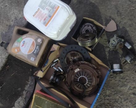 Чорний Опель Зафіра, об'ємом двигуна 1.6 л та пробігом 221 тис. км за 6500 $, фото 16 на Automoto.ua