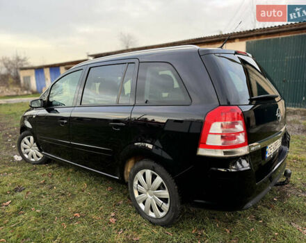 Черный Опель Зафира, объемом двигателя 2.2 л и пробегом 209 тыс. км за 4900 $, фото 1 на Automoto.ua