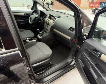 Чорний Опель Зафіра, об'ємом двигуна 1.8 л та пробігом 200 тис. км за 4800 $, фото 10 на Automoto.ua