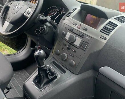 Черный Опель Зафира, объемом двигателя 1.8 л и пробегом 179 тыс. км за 6750 $, фото 34 на Automoto.ua