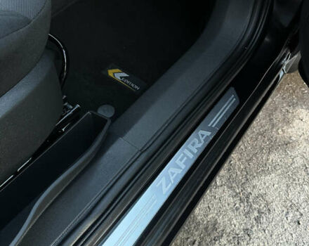 Опель Зафира 2008 в Хороле на Automoto.ua Черный Опель Зафира, объемом двигателя 1.8 л и пробегом 180 тыс. км за 6650 $, фото 20 на Automoto.ua