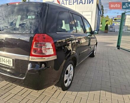 Черный Опель Зафира, объемом двигателя 1.8 л и пробегом 250 тыс. км за 5400 $, фото 5 на Automoto.ua