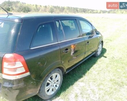 Черный Опель Зафира, объемом двигателя 1.7 л и пробегом 320 тыс. км за 6200 $, фото 1 на Automoto.ua