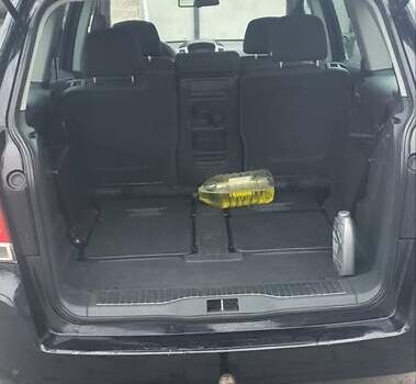 Черный Опель Зафира, объемом двигателя 1.6 л и пробегом 260 тыс. км за 6200 $, фото 10 на Automoto.ua