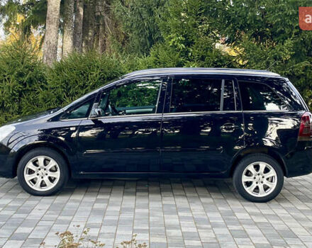 Черный Опель Зафира, объемом двигателя 1.6 л и пробегом 206 тыс. км за 6700 $, фото 2 на Automoto.ua