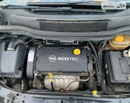 Черный Опель Зафира, объемом двигателя 1.8 л и пробегом 198 тыс. км за 6900 $, фото 27 на Automoto.ua