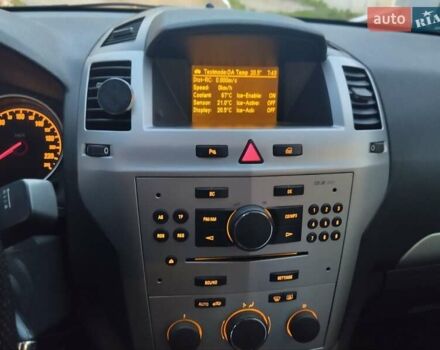 Чорний Опель Зафіра, об'ємом двигуна 1.7 л та пробігом 247 тис. км за 6400 $, фото 17 на Automoto.ua
