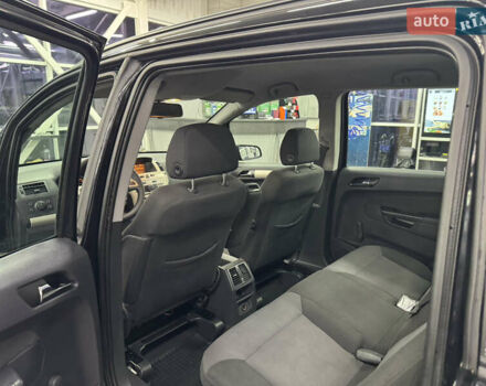 Чорний Опель Зафіра, об'ємом двигуна 1.8 л та пробігом 216 тис. км за 5500 $, фото 16 на Automoto.ua