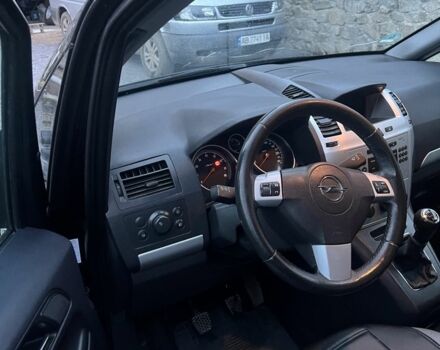 Чорний Опель Зафіра, об'ємом двигуна 1.6 л та пробігом 212 тис. км за 5700 $, фото 4 на Automoto.ua