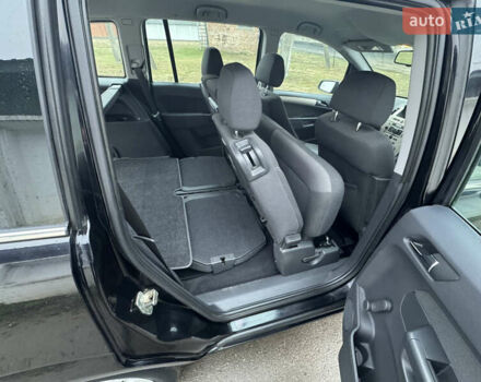 Черный Опель Зафира, объемом двигателя 1.6 л и пробегом 198 тыс. км за 6300 $, фото 30 на Automoto.ua