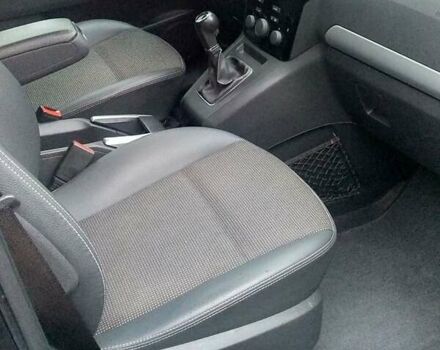 Чорний Опель Зафіра, об'ємом двигуна 1.8 л та пробігом 196 тис. км за 7800 $, фото 4 на Automoto.ua