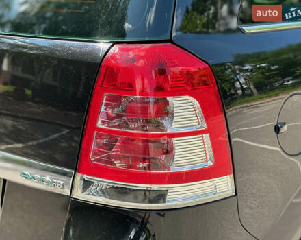 Черный Опель Зафира, объемом двигателя 1.6 л и пробегом 279 тыс. км за 6500 $, фото 10 на Automoto.ua