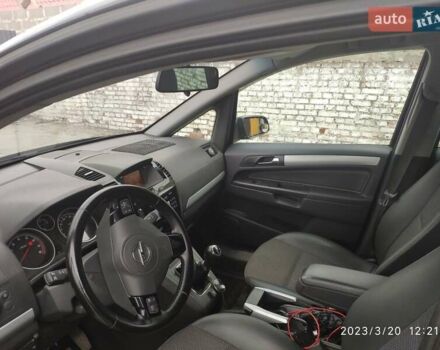 Черный Опель Зафира, объемом двигателя 1.8 л и пробегом 242 тыс. км за 7300 $, фото 5 на Automoto.ua