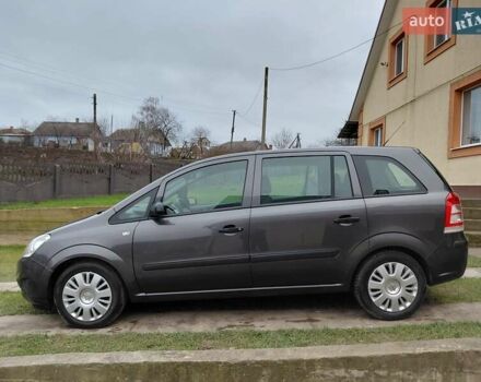 Черный Опель Зафира, объемом двигателя 1.6 л и пробегом 172 тыс. км за 6100 $, фото 3 на Automoto.ua