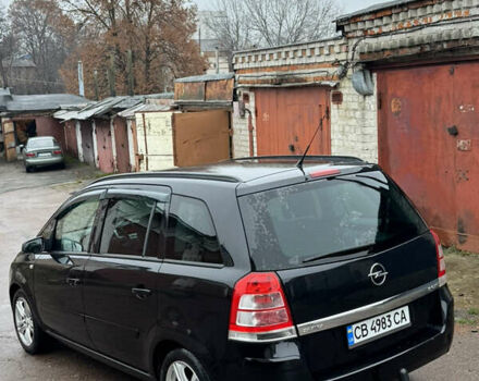 Черный Опель Зафира, объемом двигателя 1.9 л и пробегом 266 тыс. км за 5999 $, фото 7 на Automoto.ua