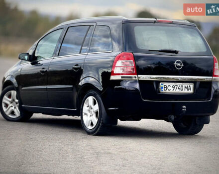 Черный Опель Зафира, объемом двигателя 1.7 л и пробегом 197 тыс. км за 6500 $, фото 21 на Automoto.ua