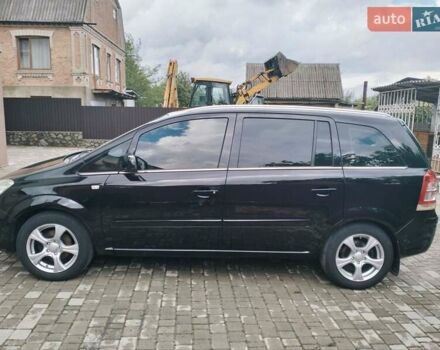 Черный Опель Зафира, объемом двигателя 1.8 л и пробегом 171 тыс. км за 5800 $, фото 4 на Automoto.ua