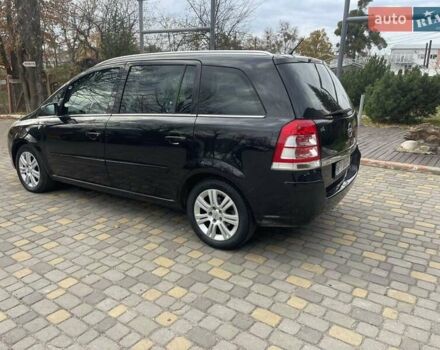 Черный Опель Зафира, объемом двигателя 1.6 л и пробегом 205 тыс. км за 6900 $, фото 6 на Automoto.ua