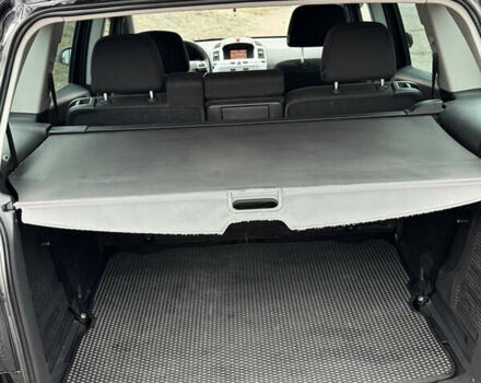 Черный Опель Зафира, объемом двигателя 1.9 л и пробегом 266 тыс. км за 5999 $, фото 8 на Automoto.ua