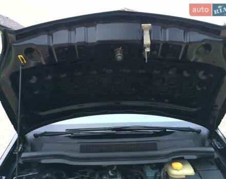 Черный Опель Зафира, объемом двигателя 1.6 л и пробегом 121 тыс. км за 6999 $, фото 61 на Automoto.ua