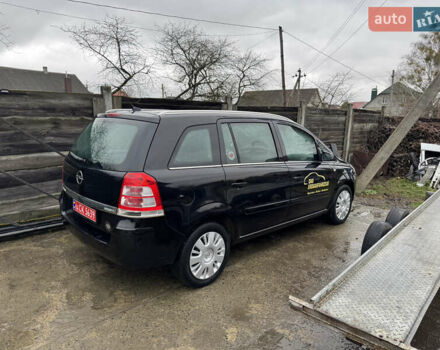 Черный Опель Зафира, объемом двигателя 1.6 л и пробегом 198 тыс. км за 6300 $, фото 4 на Automoto.ua
