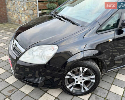 Черный Опель Зафира, объемом двигателя 1.8 л и пробегом 256 тыс. км за 6250 $, фото 10 на Automoto.ua