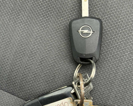 Черный Опель Зафира, объемом двигателя 1.6 л и пробегом 198 тыс. км за 6300 $, фото 5 на Automoto.ua