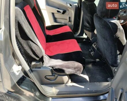 Чорний Опель Зафіра, об'ємом двигуна 1.7 л та пробігом 247 тис. км за 6400 $, фото 6 на Automoto.ua